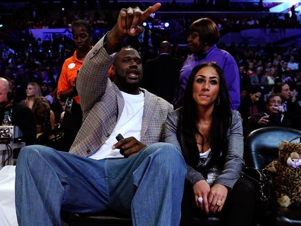 爱德华兹赛季第4次轰下40+，仅次于东契奇5次（爱德华兹本季第4次砍下40+，仅落后东契奇的5次）