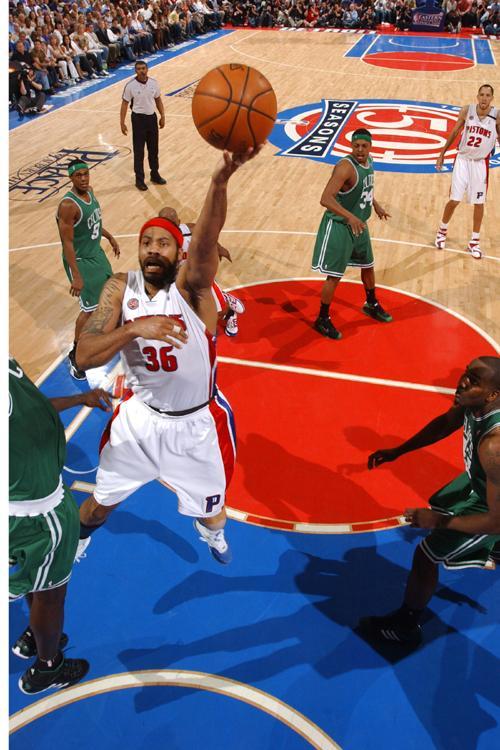 罗体：劳塔罗会进行轮休，皮奥和博尼或将在欧冠中携手首发（罗马体育报：劳塔罗将轮休，皮奥与博尼有望在欧冠联袂首发）