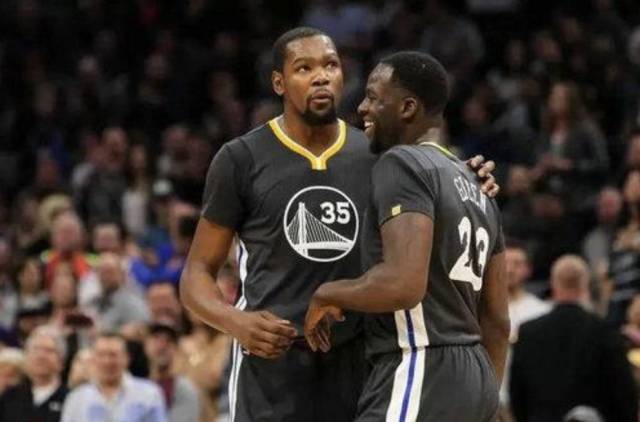 荷媒：范黑克不想与布莱顿续约，热刺和纽卡在关注他的情况（荷媒：范黑克无意与布莱顿续约，热刺与纽卡密切关注其动向）