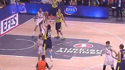 阿奇姆彭遭成都球迷种族歧视，队长王上源发文声援（阿奇姆彭遭遇成都球迷种族歧视，队长王上源公开声援）