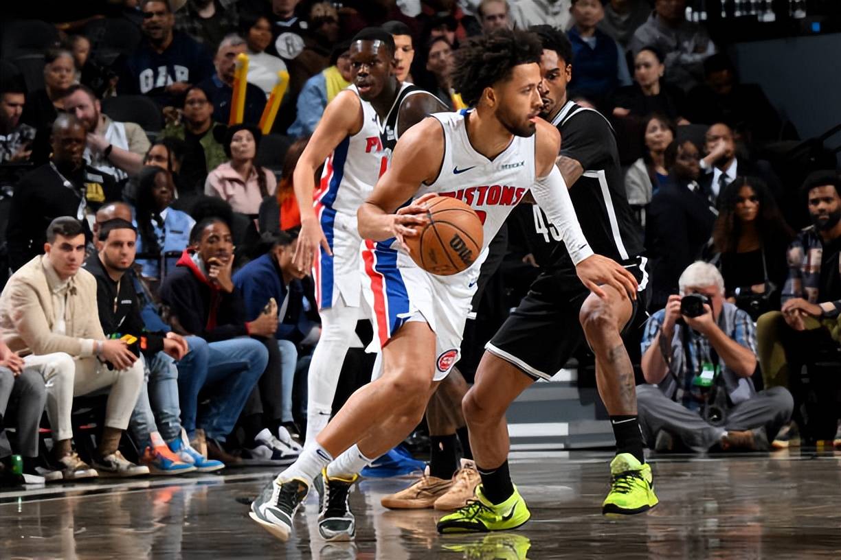 球星全场最佳毫无争议（球星荣膺全场最佳实至名归）